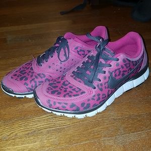 Nike Pink gray leopard cheetah sneakers 8.5
